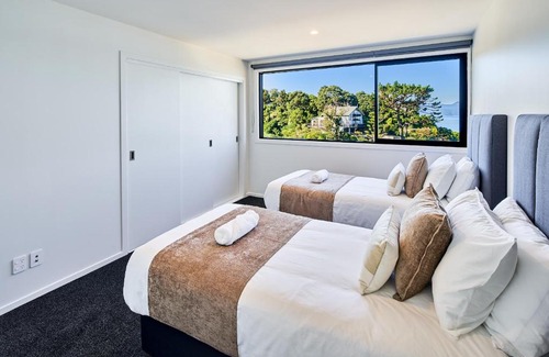 Wellington House | Brand New Townhouse with Ocean Views