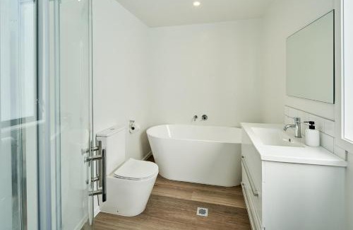 Wellington House | Brand New Townhouse with Ocean Views