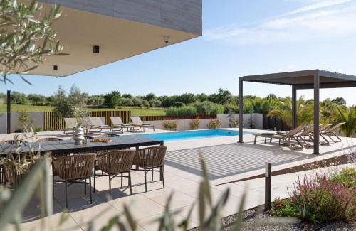 Mali Maj Villa | Brand NEW villa S58 with HEATED pool