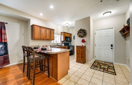 Branson West Condo | Branson West Vacation Rental w/Resort Amenities!