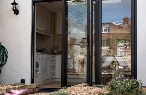 Saffron Walden House | Braybrooke Cottage, cosy, comfortable cottage, close to town centre & Audley End