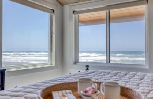 Neskowin House | Breakers Beach House 1 - Meredith Lodging