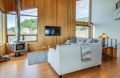 Sea Ranch House | Breakers Retreat