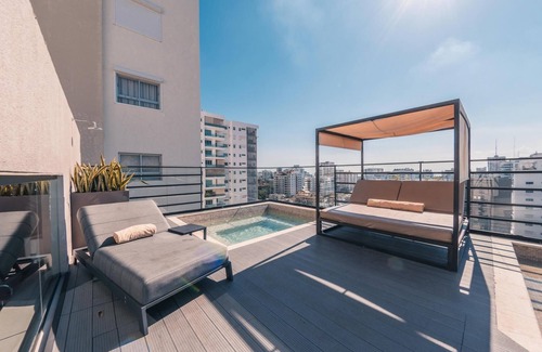 Downtown Santo Domingo Apartment | Breakfast Included at Regatta Living 605