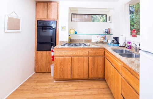 Berkeley House | Breathtaking bay views - next to UC Berkeley!