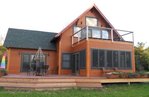 Moriah Center House | Breathtaking New Premier Lake Champlain Waterfront Escape!