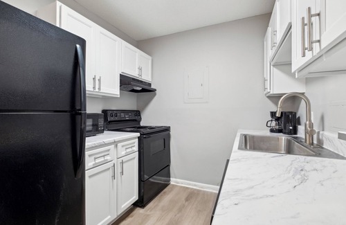 Nashville Apartment | Brentwood C2 I Cozy & Comfy I 2Bd I Free Parking