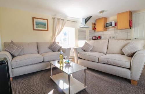 Blakeney House | Brewery Lodge