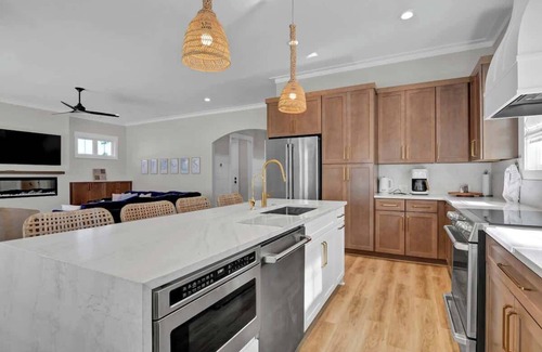 Wilmington House | Brezza Fresca w/a private pool In Carolina Beach