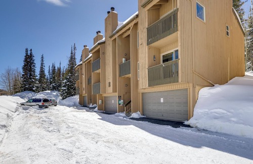 Brian Head Apartment | Brian Head Condo: Steps to Giant Steps Ski Lodge
