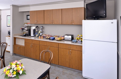 Geneva Hotel | Briarwood Inn Of Geneva
