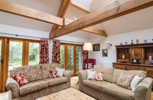 Axminster House | Bridge Cottage