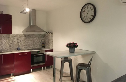 Sernhac House | BRIDGE OF THE GARD RENTED T2 IN VILLA WITH SWIMMING POOL