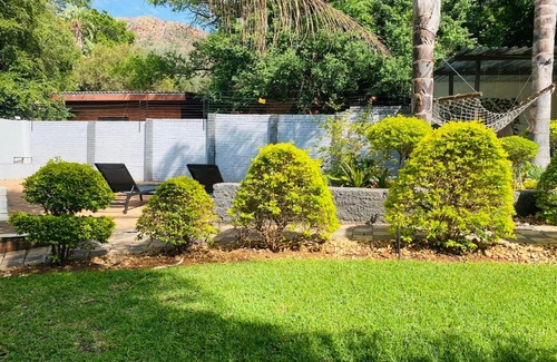 Hartbeespoort Villa | Bridgelamour Guest House