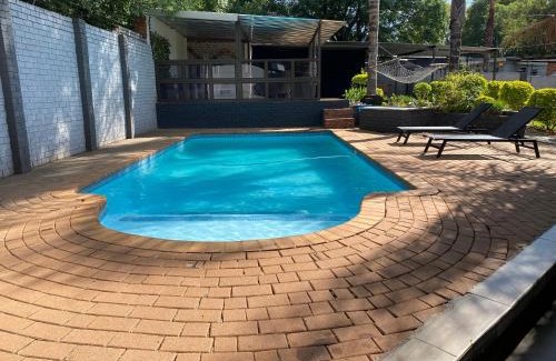 Hartbeespoort Villa | Bridgelamour Guest House