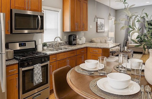 Bridgeport House | Bridgeport Bungalow Comfy Peaceful Sleeps 4