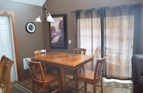 Arnolds Park Villa | Bridges Bay Vacation Cabin 69