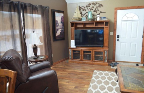 Arnolds Park Villa | Bridges Bay Vacation Cabin 69