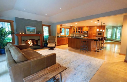 Bridle Trails House | Bridle Trails Treehouse