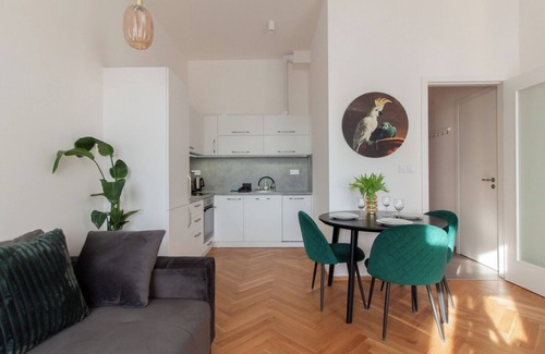 Zizkov Apartment | Bright 1 BDR flat near the centre