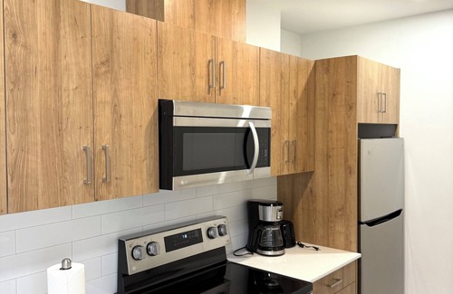 Downtown Edmonton Apartment | Bright 1-Bedroom with Downtown City Views