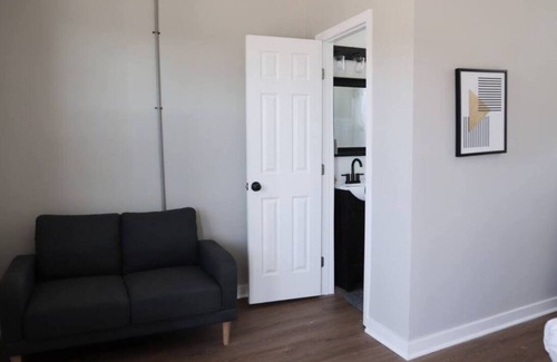 Nashville Apartment | Bright 1BR 10-Mins to Nashville