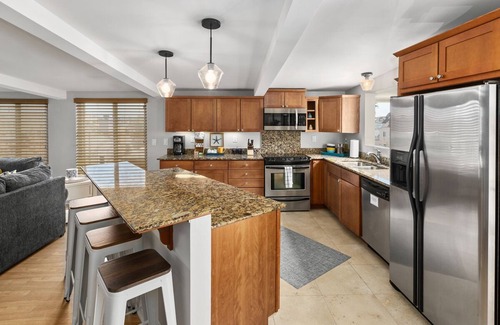 San Diego House | Bright 3 BD! Walk to Beach, Bars, and Restaurants!