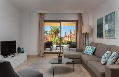 New Golden Mile Apartment | Bright 3-Bedroom with Sunset Views