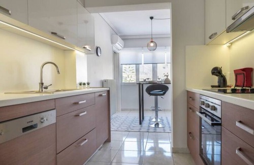 Glyfada Apartment | Bright 3bdr Apt with Roofgarden, Jacuzzi