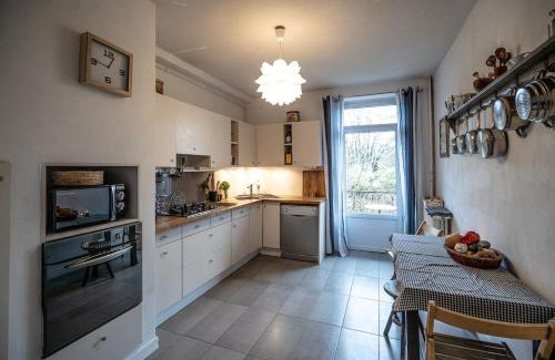 Passy Apartment | Bright airy spacious apartment