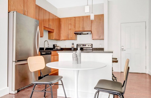 Cambridge Apartment | Bright Alewife 1BR w/in-unit W/D close to shopping center, by Blueground