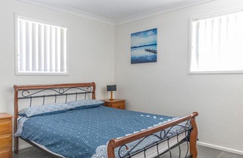 Sussex Inlet House | Bright and Breezy