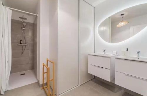 Toulouse East Apartment | Bright and green 2-bedroom apartment, parking and wifi