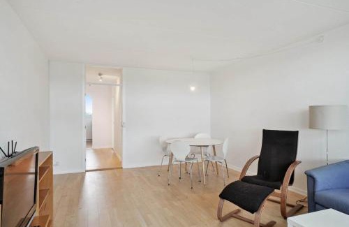 Aarhus South Apartment | Bright and Inviting Apartment with Garden View in Viby