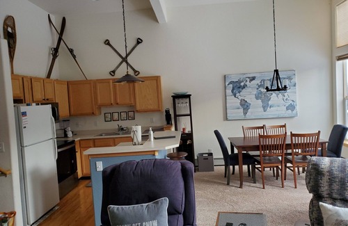 Wildernest Condo | Bright and sunny mountain condo - ALL are welcome!