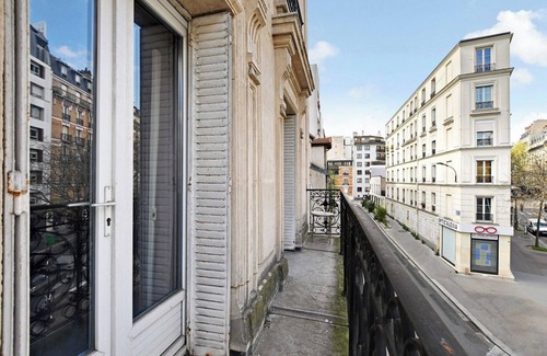 20th Arrondissement Apartment | Bright apartment - 2BR-4P - Belleville