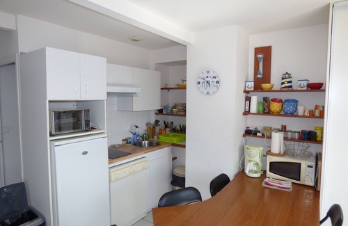 Perros-Guirec Apartment | Bright apartment, south terrace, 3-star rating, parking, 100m from the beach