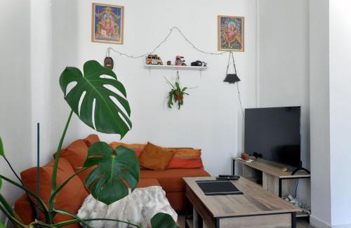 Le Camas Apartment | Bright apartment in the heart of Marseille