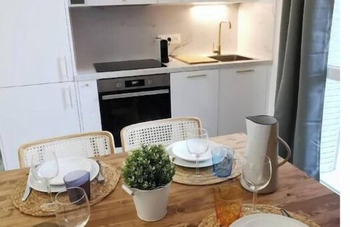 Quartier du Port Apartment | Bright apartment in the heart of the Quartier du Port. Ideal for visiting the Riviera