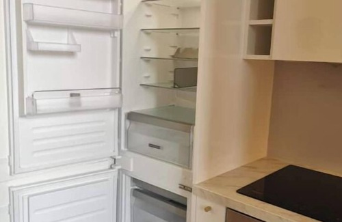 Quartier du Port Apartment | Bright apartment in the heart of the Quartier du Port. Ideal for visiting the Riviera