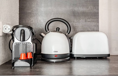 Begles Apartment | Bright apartment with large loggia & parking, near center and train station