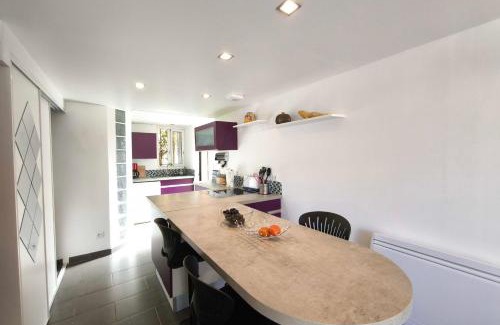 Calcatoggio Apartment | Bright apartment with terrace near the beach