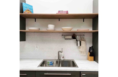 Northwest Berkeley Cottage | Bright & Charming Cottage in Cool Gilman District. Walk to Whole Foods & Resto!