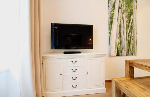 Neubau Apartment | Bright & Chic Downtown Hideaway