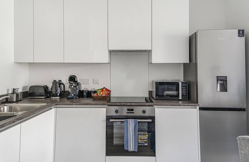 Birmingham House | Bright & Comfy Home | Fast Wi-Fi & Free Parking