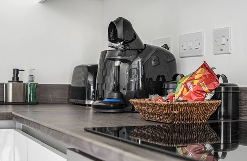 Birmingham House | Bright & Comfy Home | Fast Wi-Fi & Free Parking