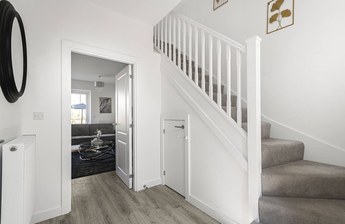 Birmingham House | Bright & Comfy Home | Fast Wi-Fi & Free Parking