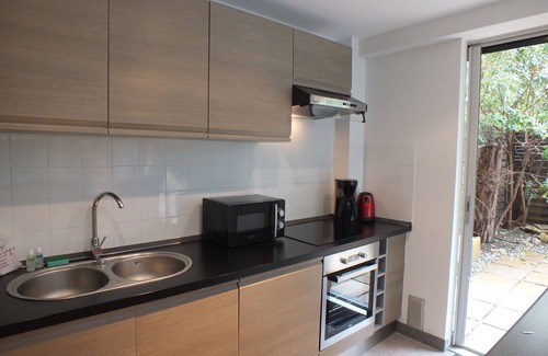 Cap-d'Antibes Apartment | Bright corner apartment with fenced garden, 5 minutes from the beach!