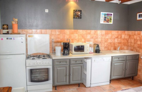 Montresor Cottage | Bright cottage in Montrésor with garden and WiFi