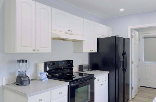 Crescent Beach Apartment | Bright & cozy 2BR,2BA beach retreat! A